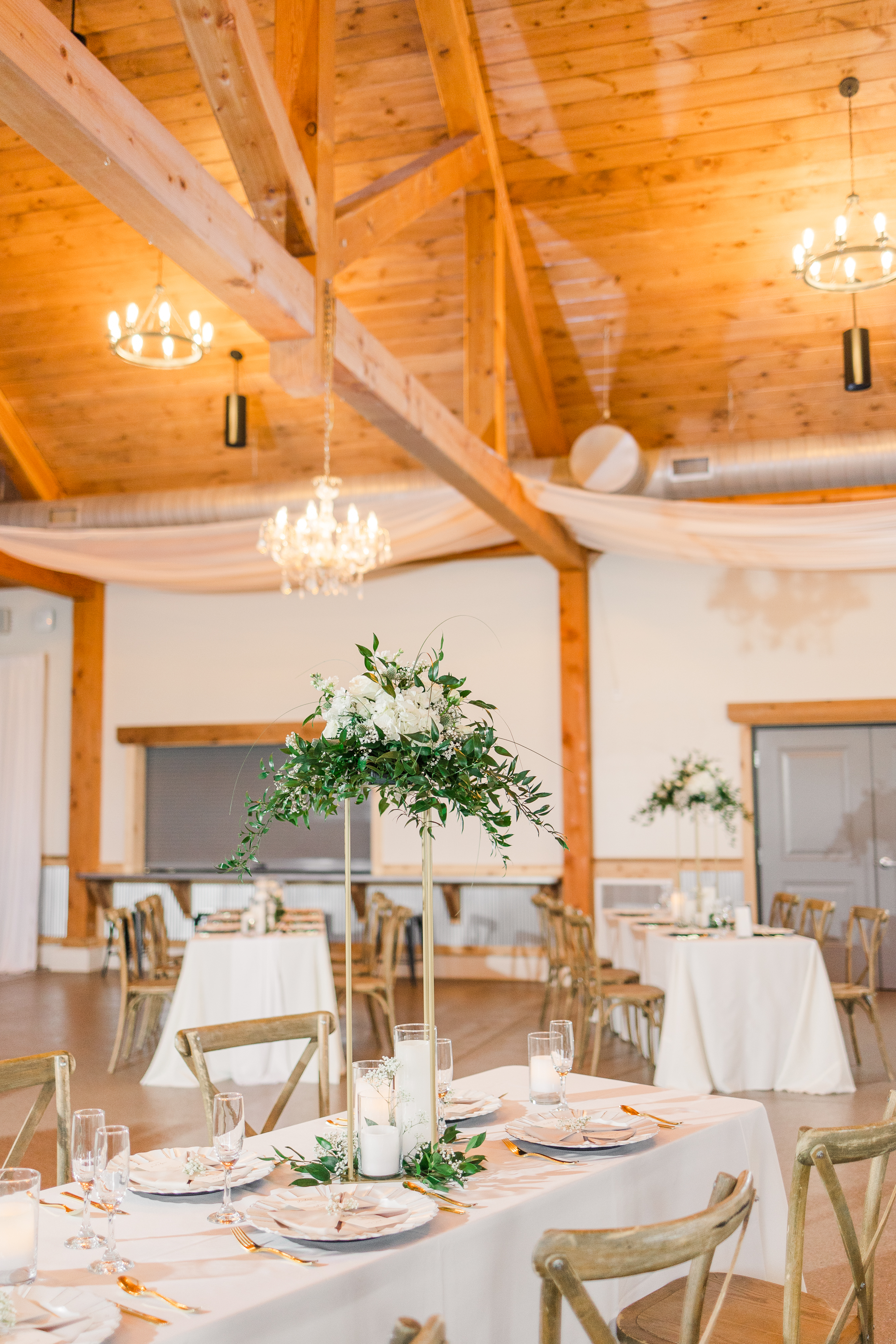 table with wedding decorations